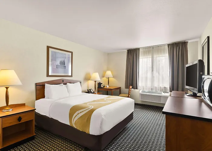 Quality I-25 South Locanda 4*