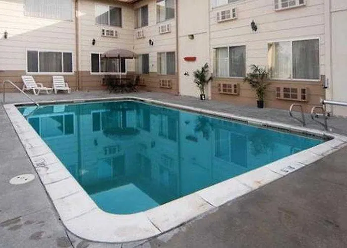 Quality I-25 South Locanda 4*